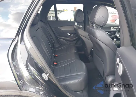 2020 Mercedes-Benz Glc 300 z USA, uszkodzony, nr VIN W1N0G8DB1LF826355